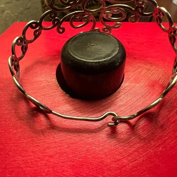 Vintage hammered Sterling Silver Cuff Bracelet - Picture 3 of 3